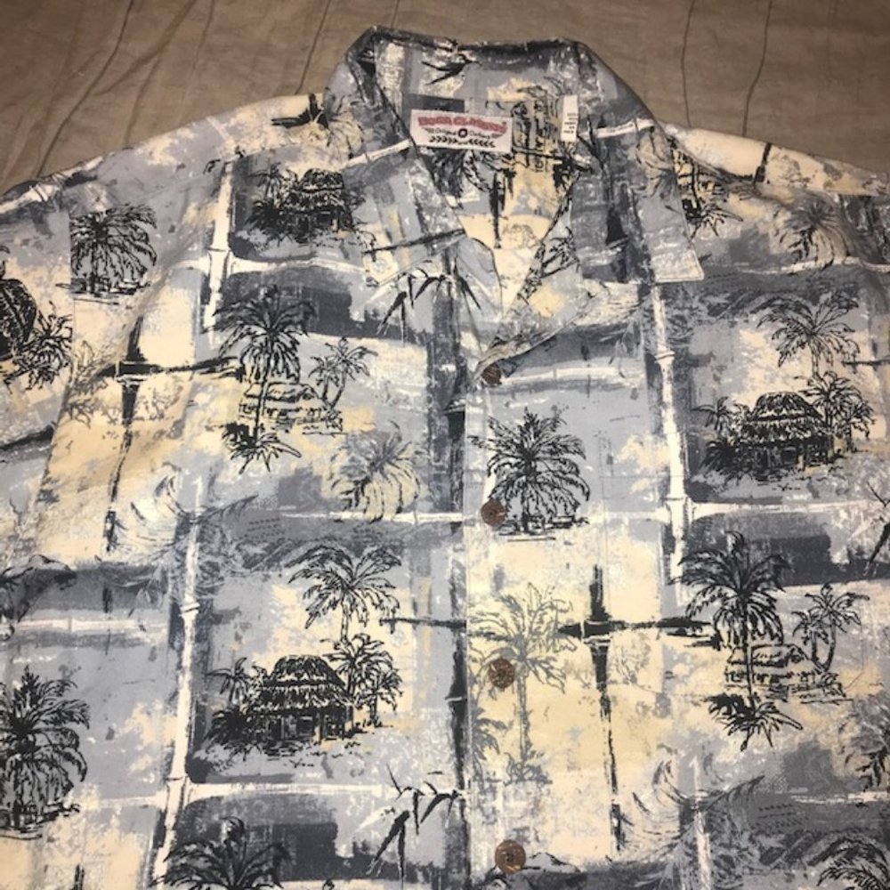 Hawaiian Short Sleeve Button Up Shirt Medium Blue/Navy/White Palm Trees Huts
